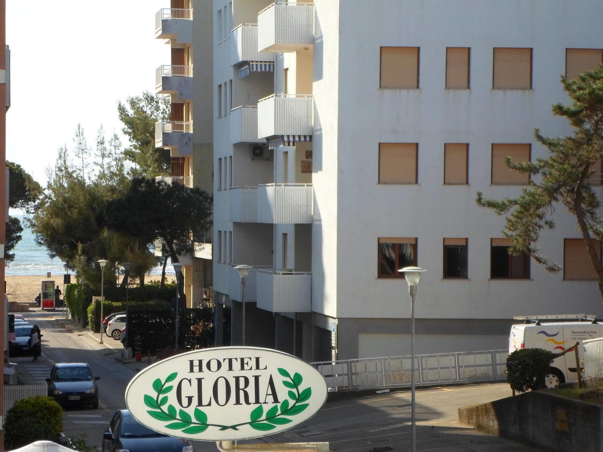 Hotel Gloria Lignano Sabbiadoro Exterior photo